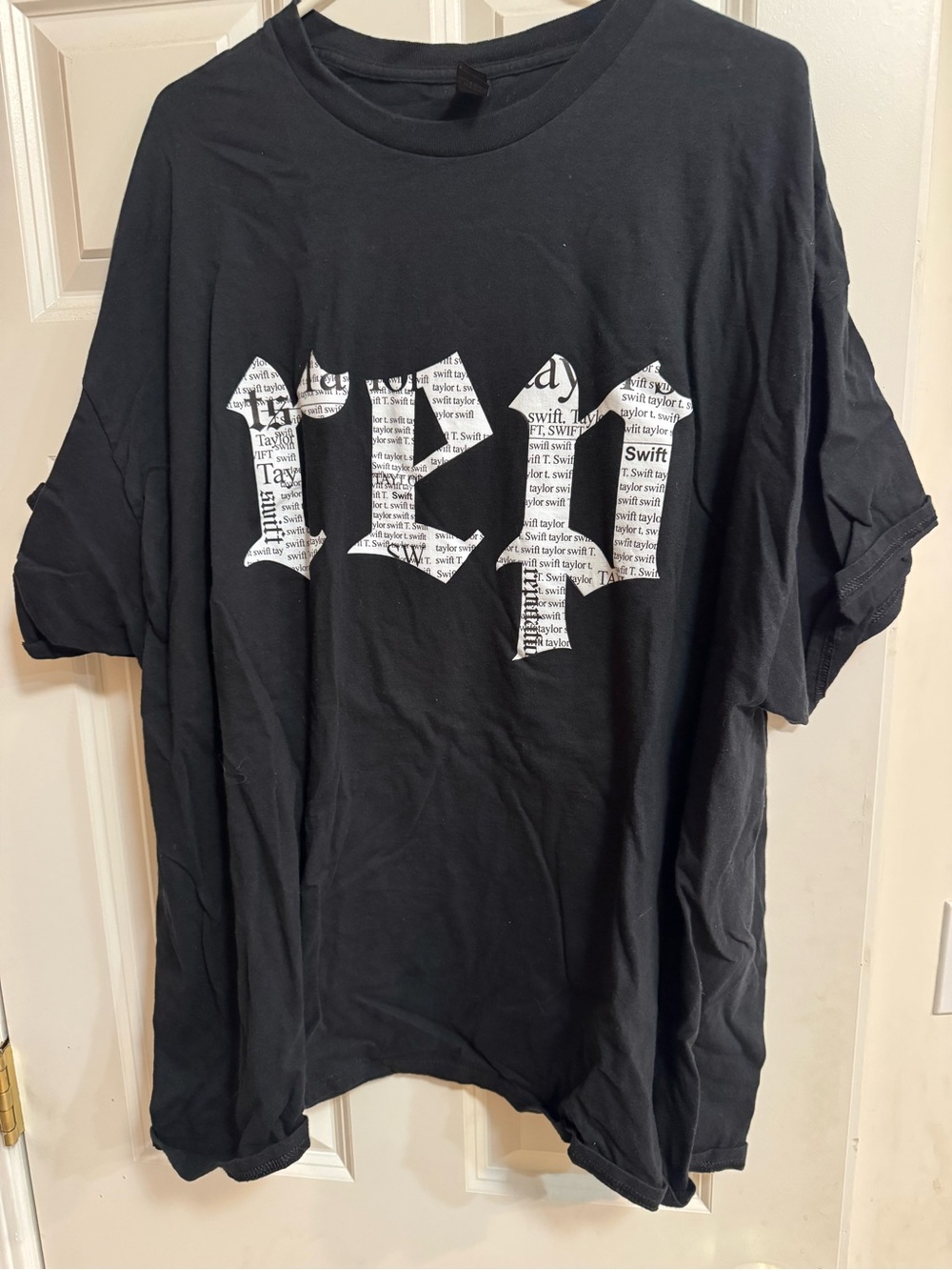 Taylor Swift Black Short-Sleeve Tee with White “Rep” logo